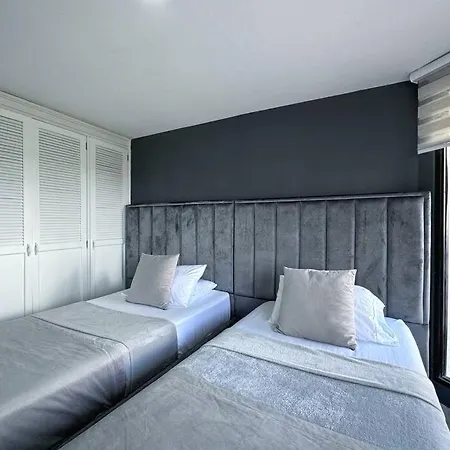 Apartamento Lujoso El Laguito *
